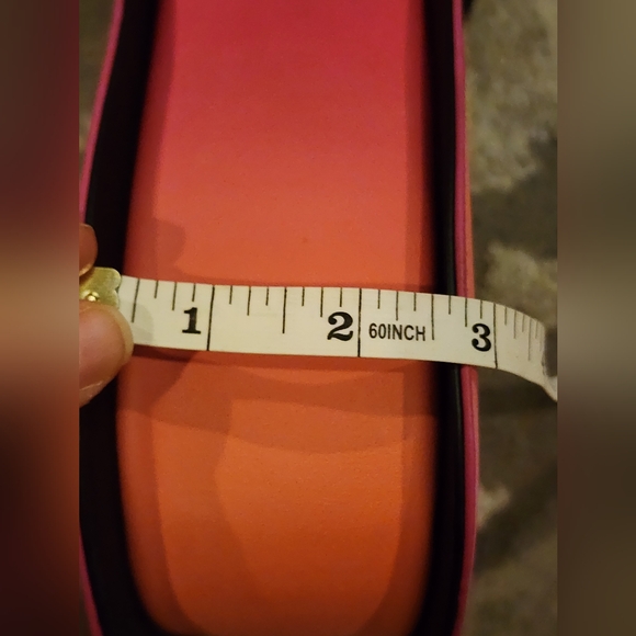 Betsey Johnson Kitsch Pretty N' Funk Pink Crossbody Electric Guitar - Picture 5 of 10